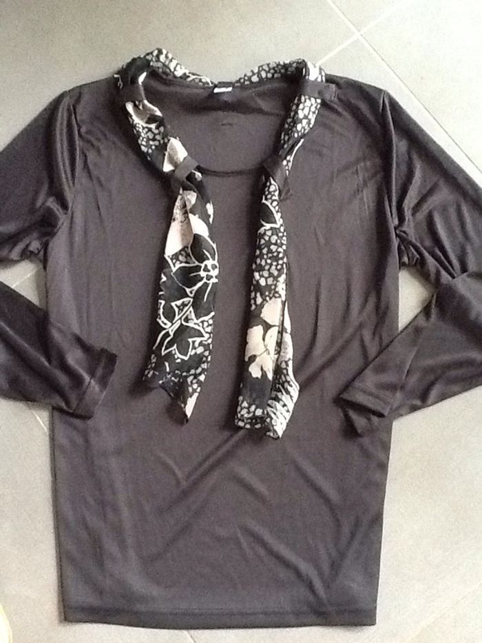 Chemisier vintage col cravatte - photo numéro 3