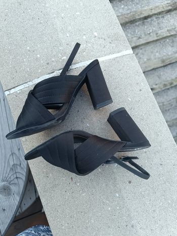 Chaussures a talon mosquitos