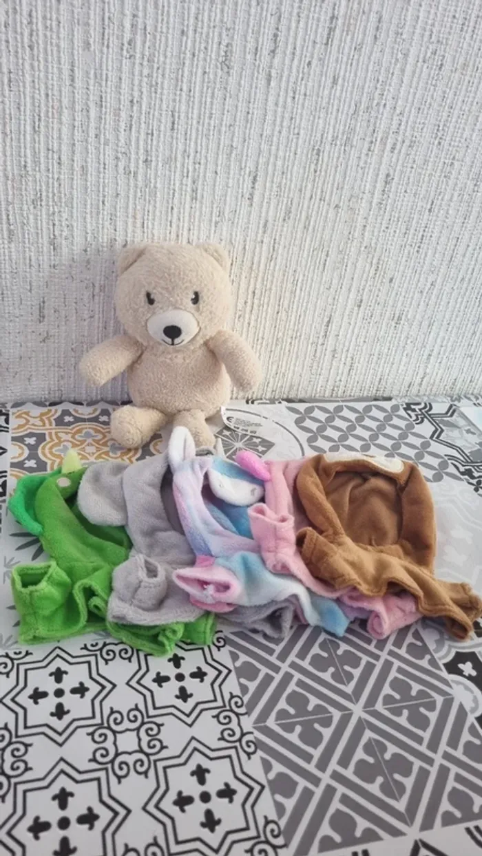 Nounours avec ses divers pyjamas