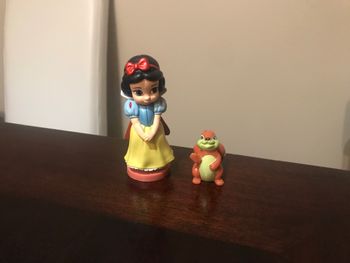 Figurine princesse blanche neige animator et écureuil 🐿
