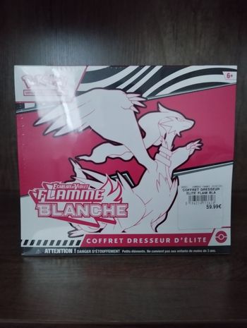 Pokémon, ETB Flamme Blanche Ecarlate et violet EV11