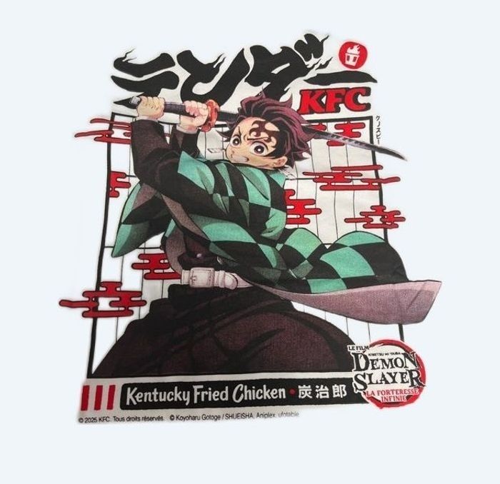 Neuf et Scellé T-shirt ultra rare collector taille S/M Tanjiro Demon Slayer x KFC – Édition interdit - photo numéro 3