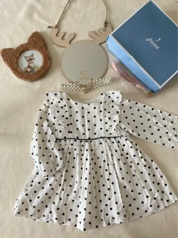 Robe Jacadi 18 mois – Élégance intemporelle pour les tout-petits