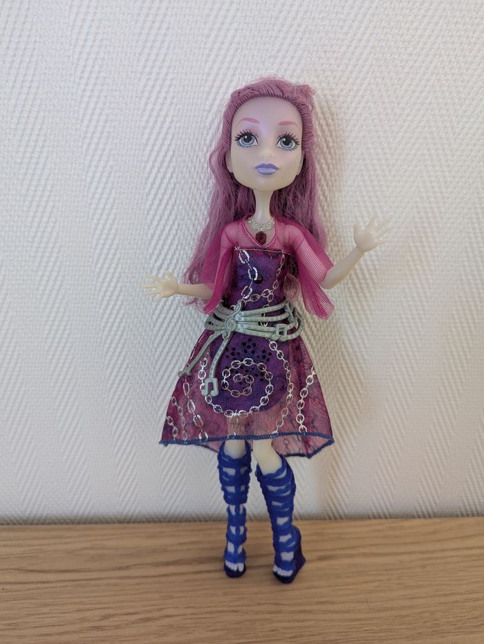 Poupée Monster high Ari popstar