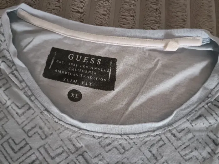 T-shirt guess taille XL - photo numéro 5