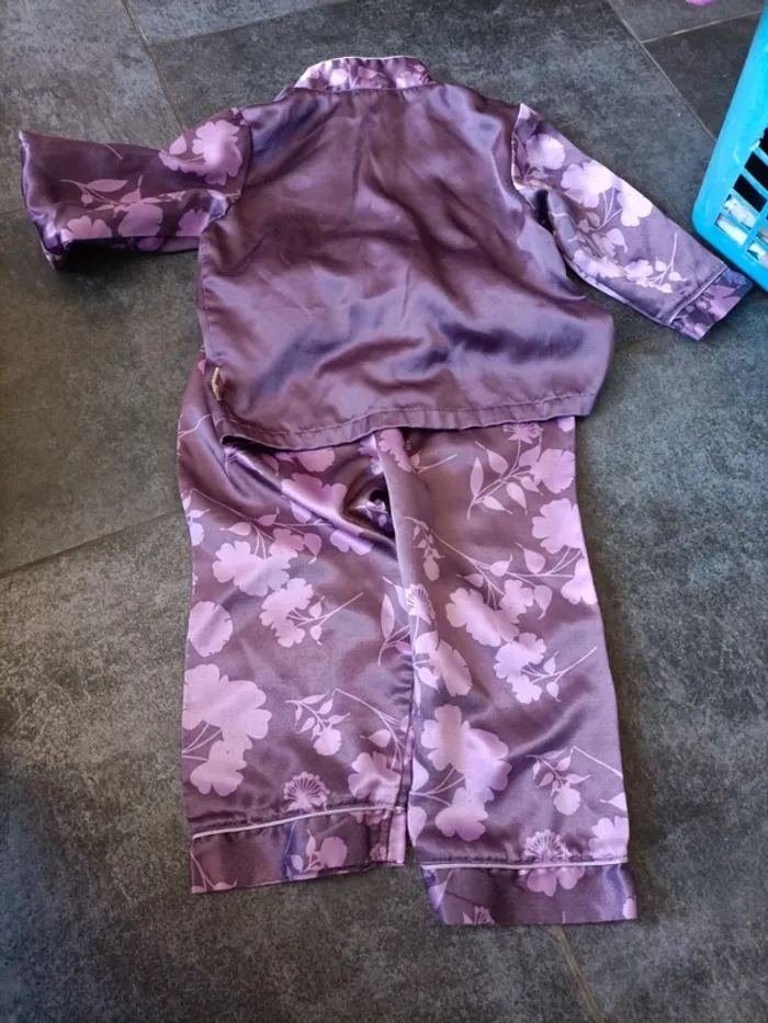 Pyjama deux pièces - photo numéro 3