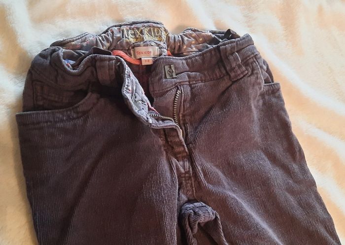 Pantalon 7/8 ans - photo numéro 4