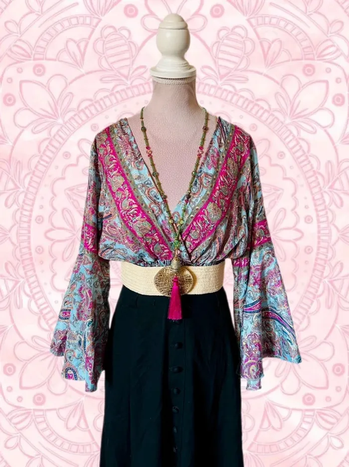🩵🌸Blouse courte en soie bohème S/M Fairy hippie chic made in India paisley silk blouse🌸🩵