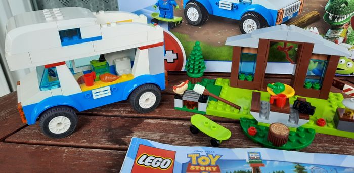 LEGO Toy Story 10769 Les vacances en camping-car - photo numéro 4