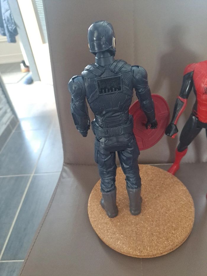 Lot de figurines Spiderman et Captain America - photo numéro 6