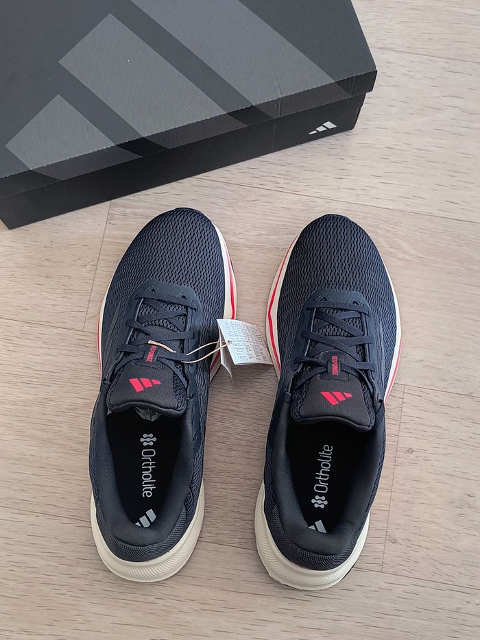 Baskets chaussures running adidas taille 46 2/3 neuves - photo numéro 8