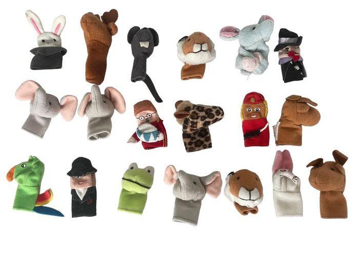 Lot de 19 marionnette à doigts animaux et personnages