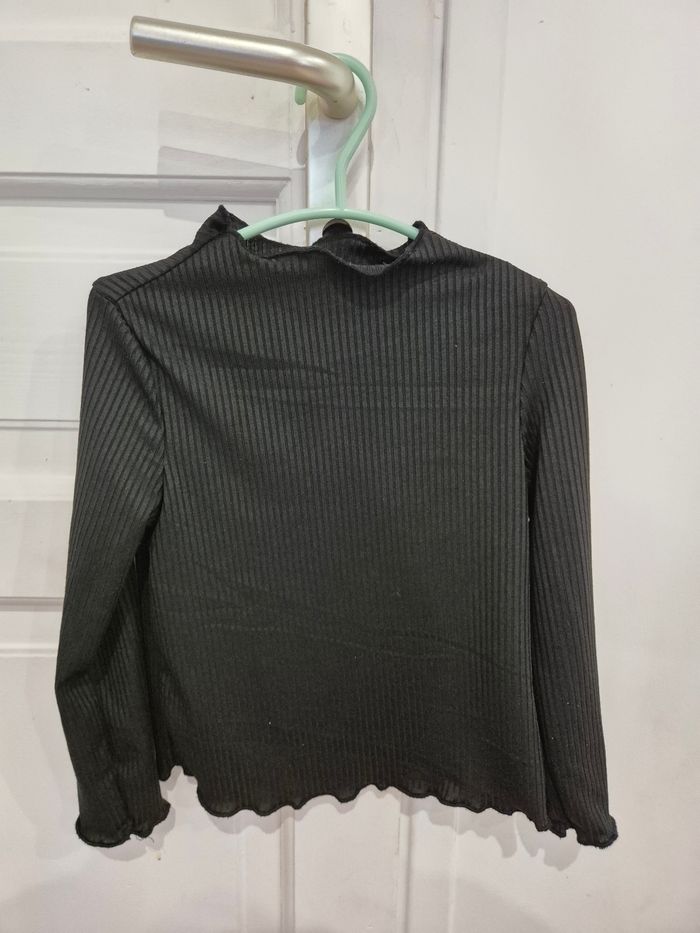 Lot de 9 tee shirt manches longues 4 ans (diverses marques) - photo numéro 3