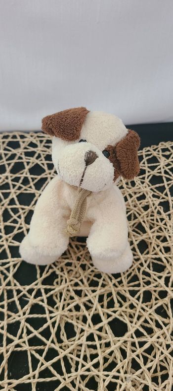 Doudou chien blanc marron