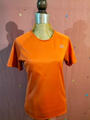 T-shirt de sport taille M