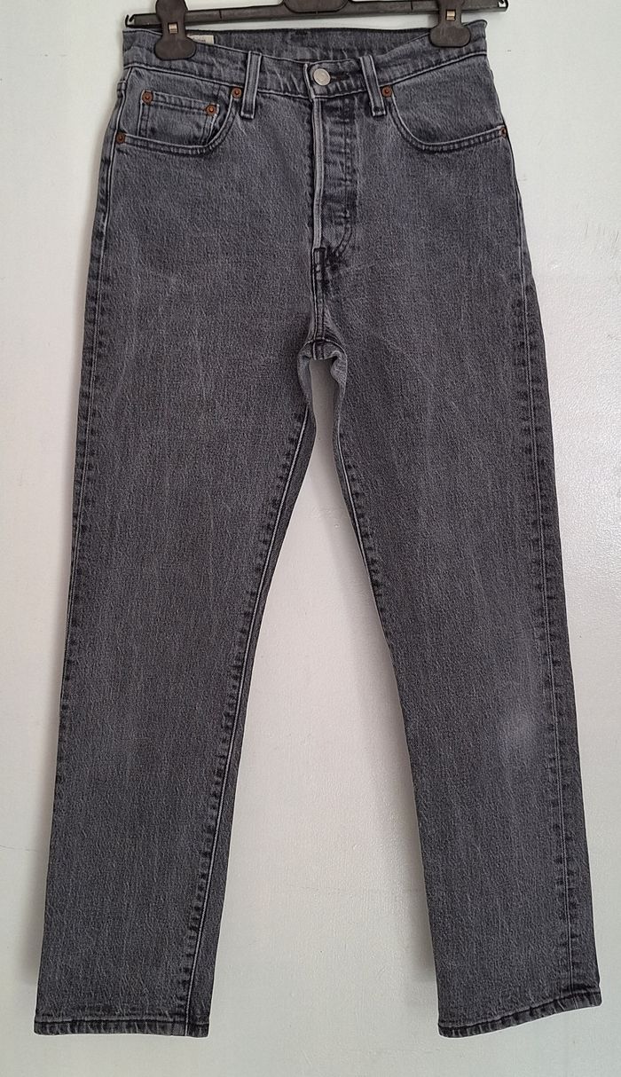 Jean Levi's original couleur grise