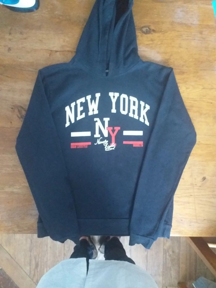 Sweat à capuche
