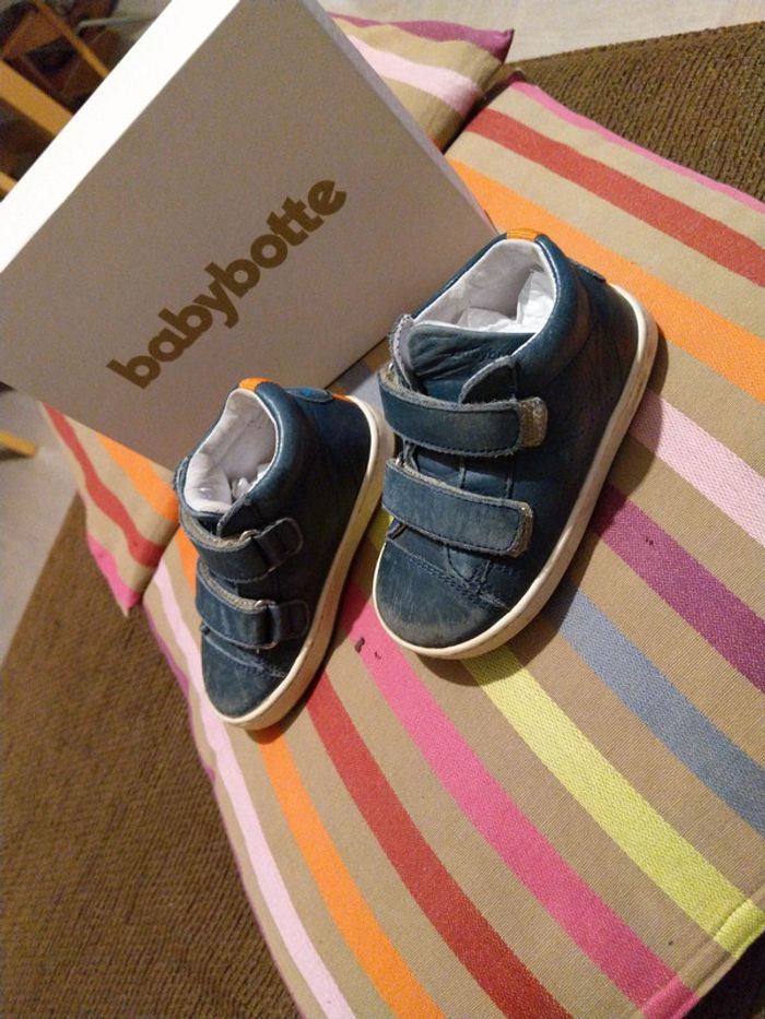 Chaussures/baskets/bottillons Babybotte pointure 22 - photo numéro 3