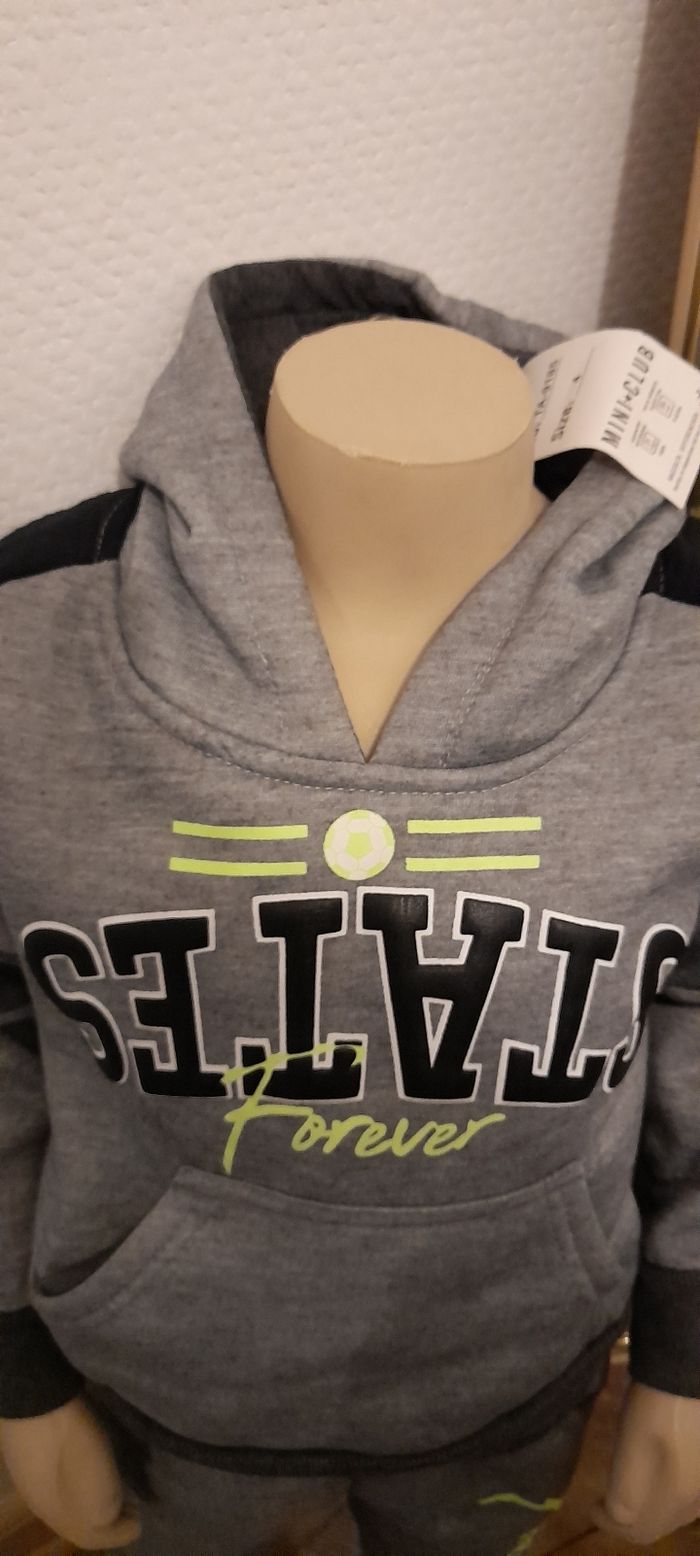 Ensemble sport garçon 4ans - photo numéro 2