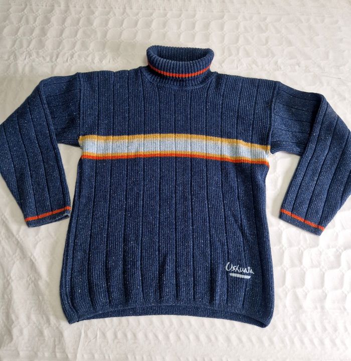 Pull col roulé  , vintage  , homme , taille M  , Ushuaia  , laine