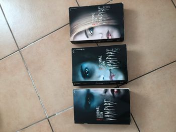 3 livres Journal d’un Vampire