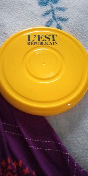 Frisbee jaune