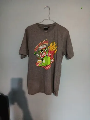 Tee-shirt