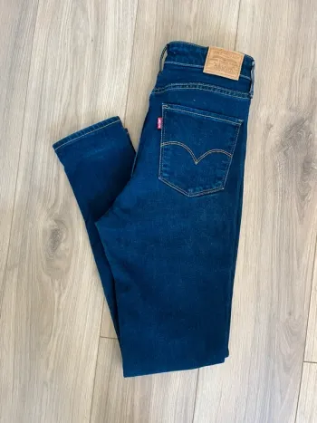 Jean Levi’s 721 high rise skinny W29/L30