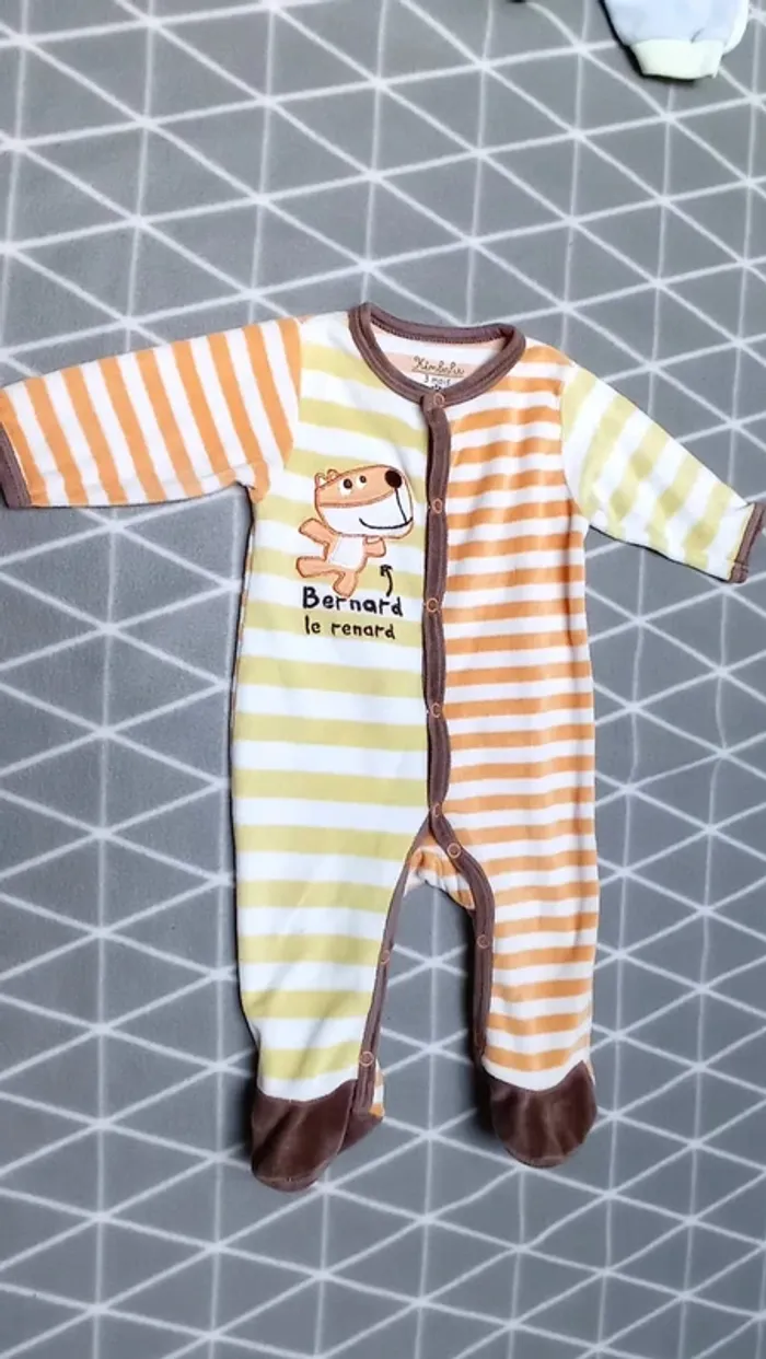 🦁Lot 5 pyjamas hiver, garçon 3 mois - photo numéro 7