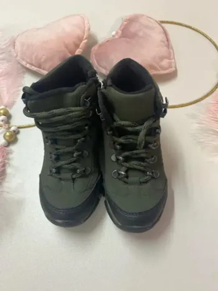 Bottes garçon (neuf) - Taille 28 - photo numéro 3