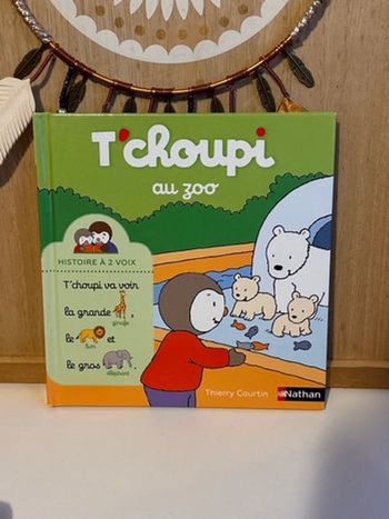 Livre tchoupi au zoo