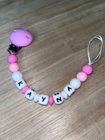 Attache tétine personnalisé