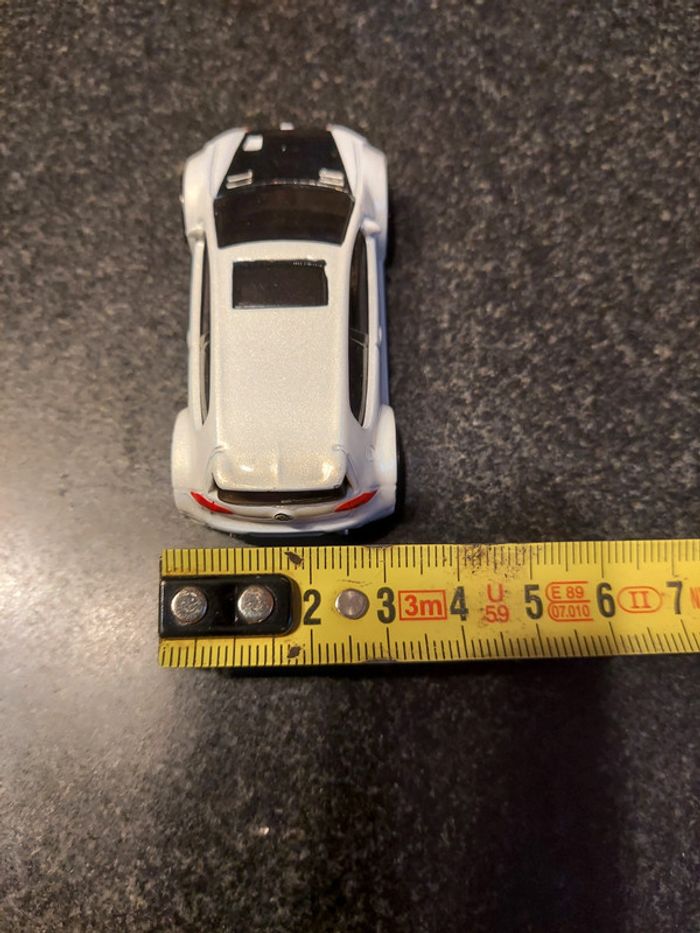 Volkswagen Golf GTI couleur blanc nacré - photo numéro 9