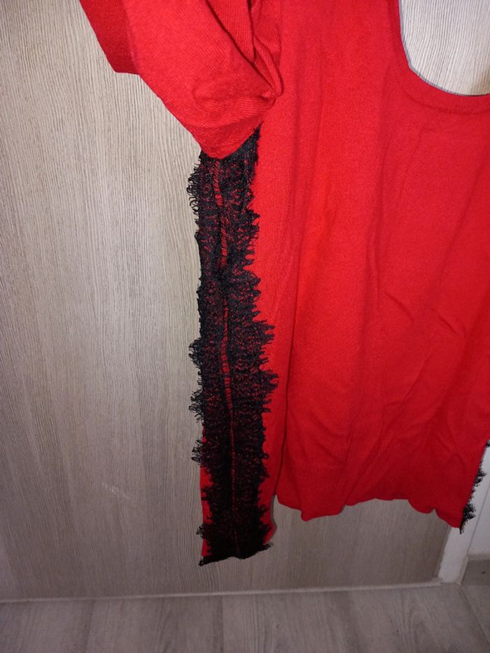 Magnifique pull rouge Breal avec détails dentelle - photo numéro 2