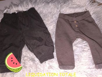Lot de deux pantalons en taille 3 mois
