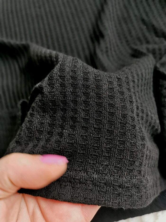 Top Pull fin moulant ajouré effet dentelle noir M 38 - photo numéro 2