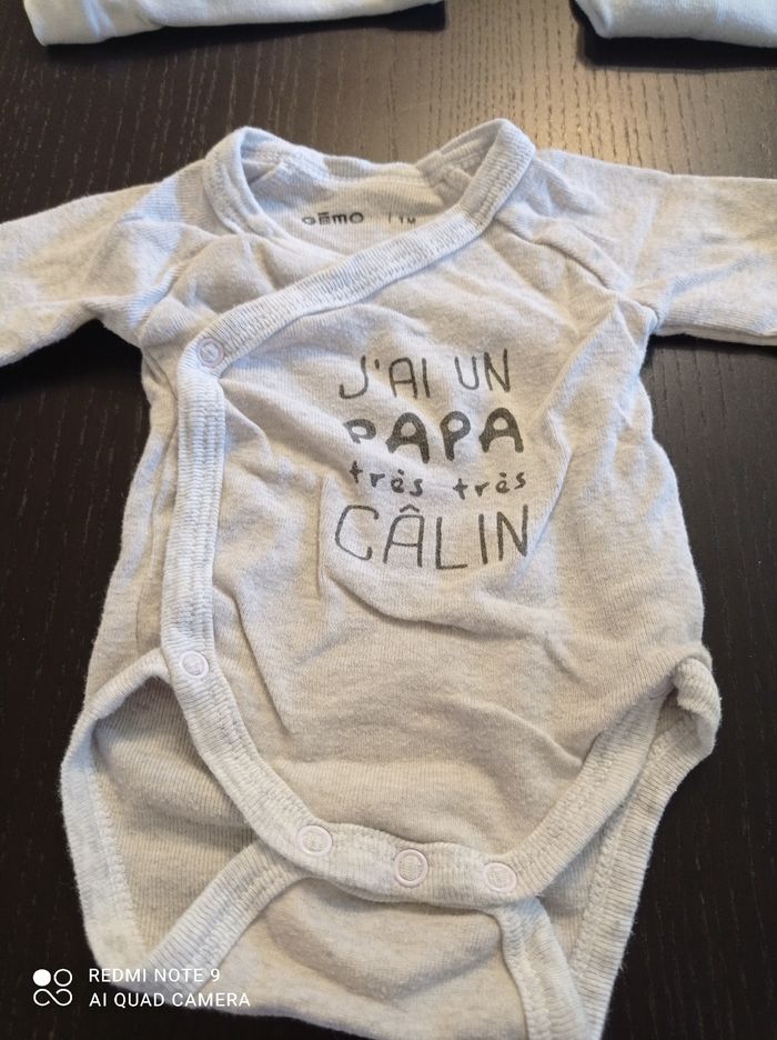 Lot de 3 Bodies 1 mois garçon très bon état - photo numéro 3
