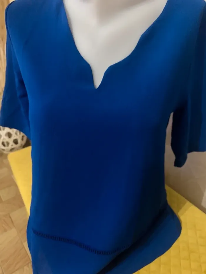 Blouse Tissaia manches courtes taille 38 très bon état bleu roi - photo numéro 6