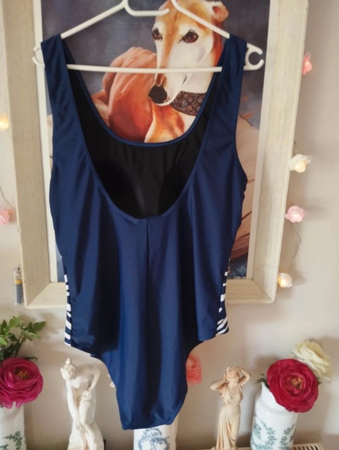 🥥 Maillot de Bain Style Classique Imprimé Graphique & Fleuri Tissaïa T48🥥 - photo numéro 17