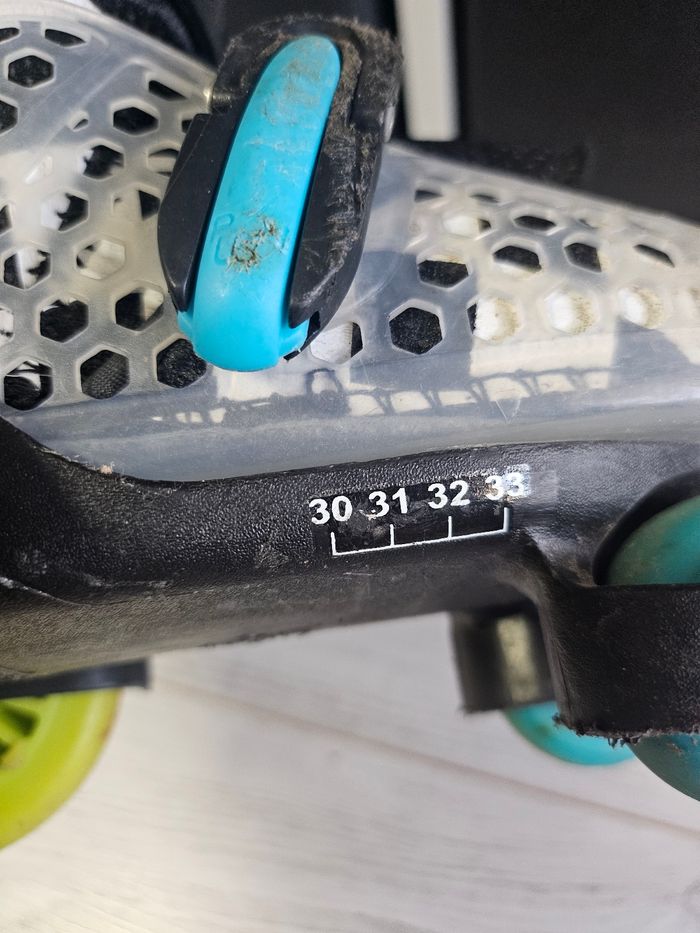 Roller taille 30/33 avigo - photo numéro 4