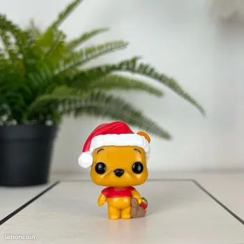 Figurine Funko Pocket Pop Mickey Noël (Calendrier de l’Avent Disney 2022) - Winny l'Ourson