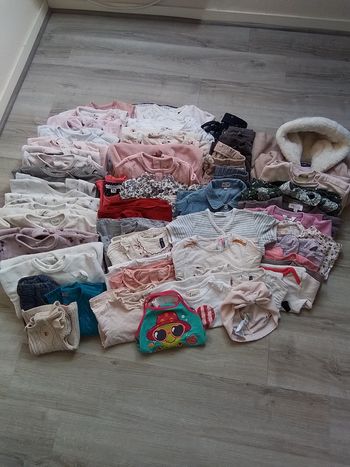 Magnifique lot 18 mois bébé  fille