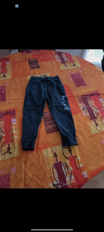Pantalon de jogging 3 ans en excellent état