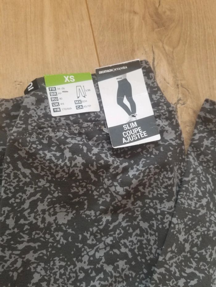 2 leggings taille xs décathlon - photo numéro 3