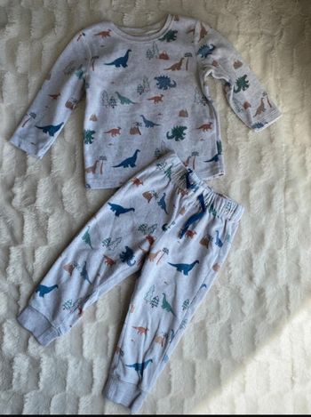 Pyjama velour tape a l’œil