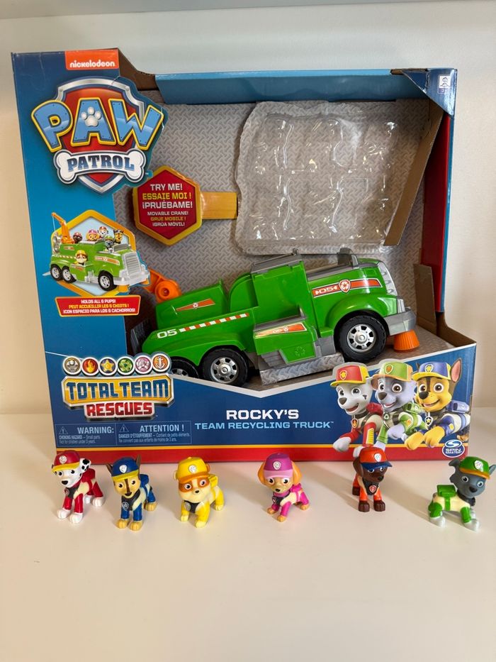 Pat patrouille total team camion rocky poubelle recyclage avec 6 chiens figurines et emballage
