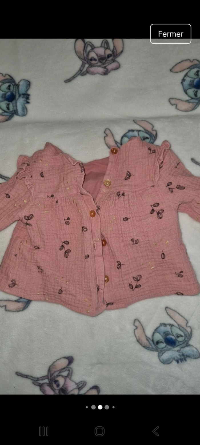 Blouse 6 mois en très bon état - photo numéro 5
