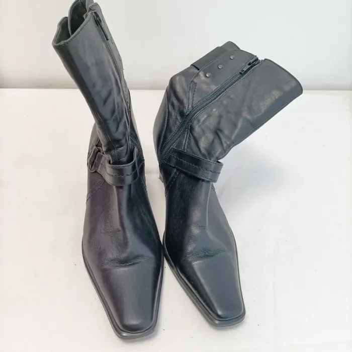 Bottines à talons noires bout carré en cuir verni vintage, style rétro taille 39 C042