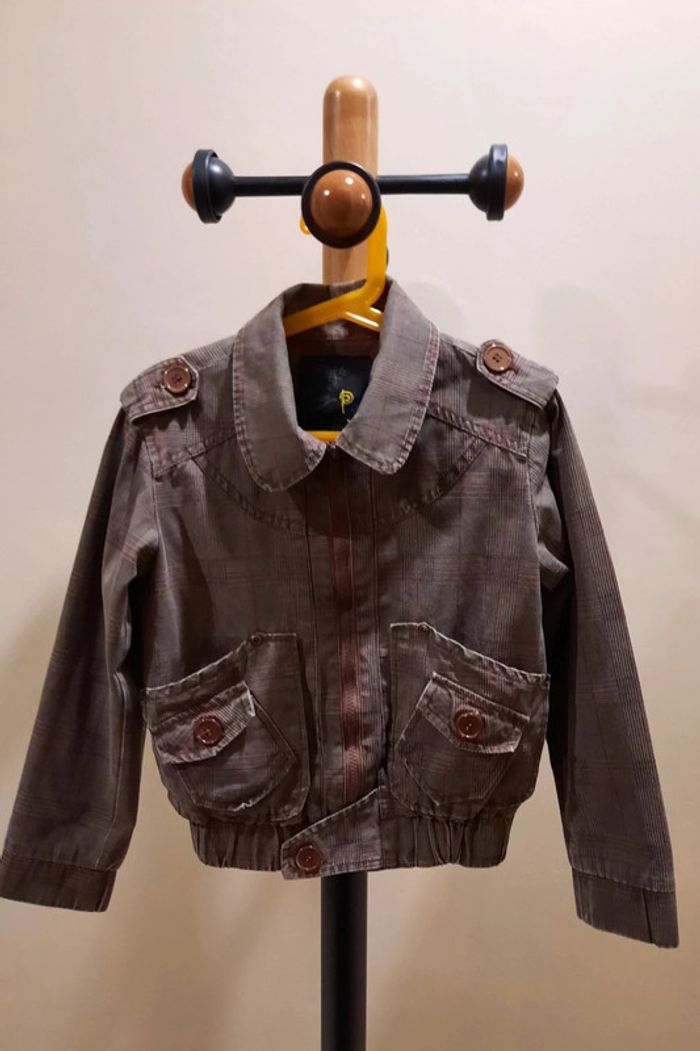Blouson mi-saison taille 8 ans