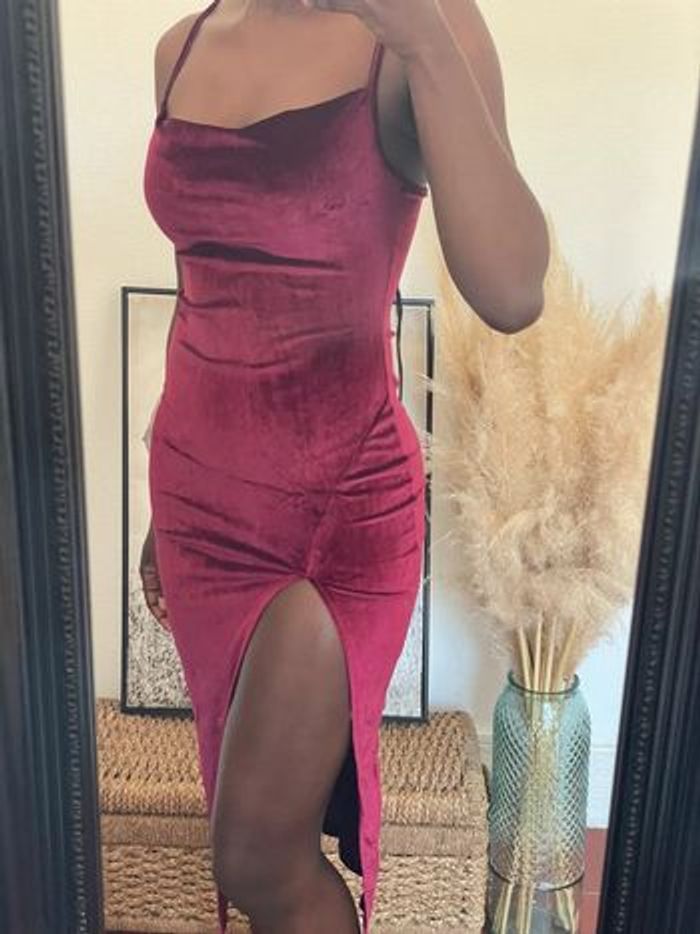 Robe bordeaux